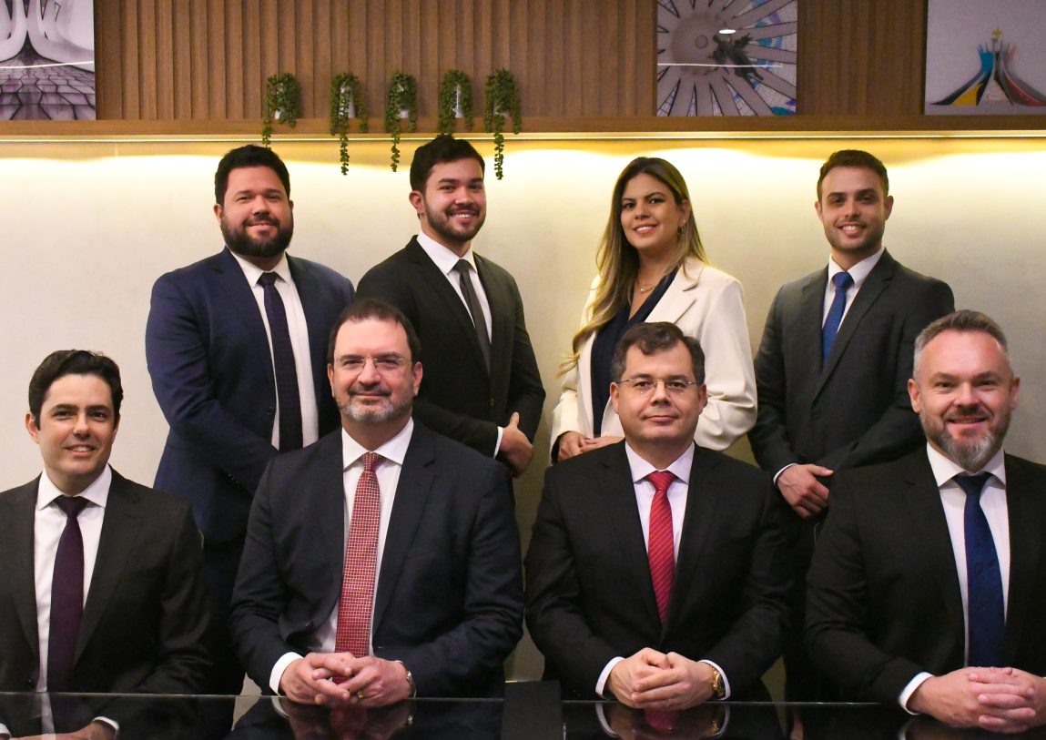 Equipe Advocacia Fernandes Alves Candeia
